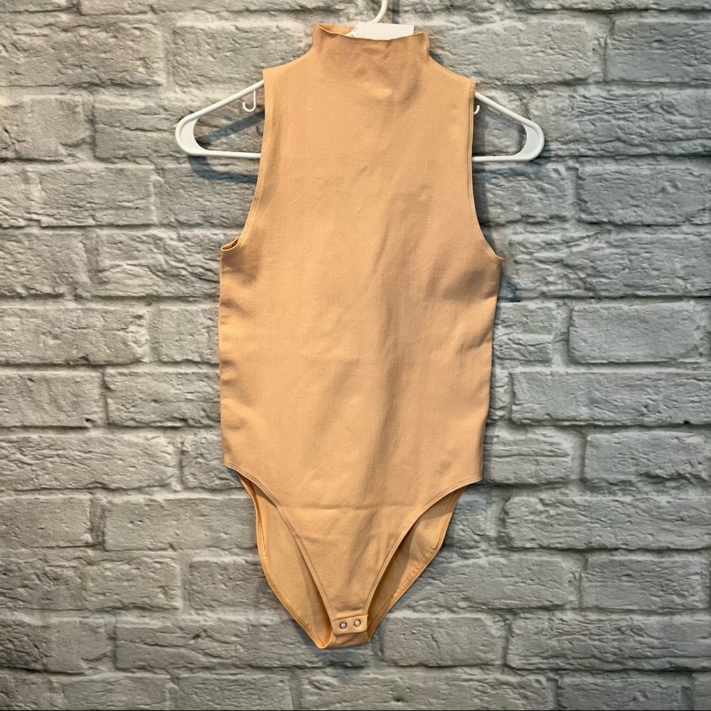 NEW! Fabletics Brin SculptKnit Bodysuit Compression Sunrise - Size M & L NWT - Picture 4 of 14